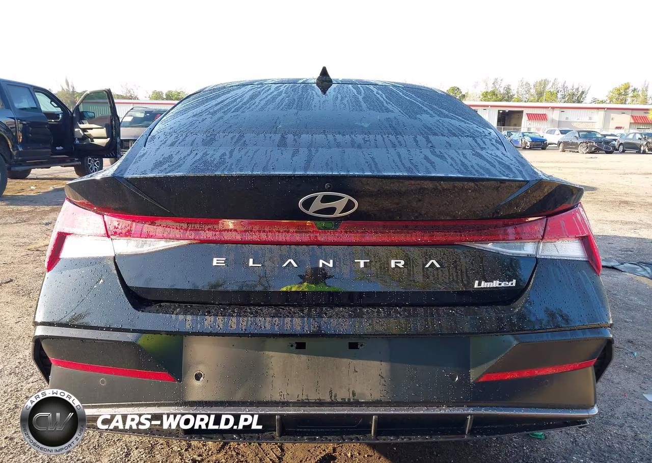 2024 Hyundai Elantra Limited VIN:KMHLP4DG3RU722927 - 17
