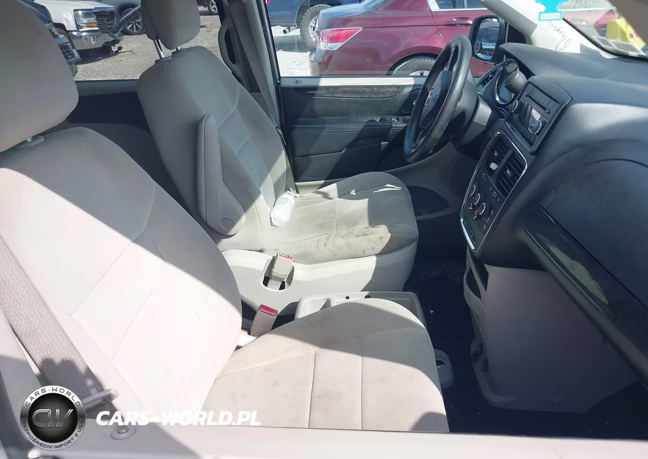 2012 Dodge Grand Caravan Sxt VIN:2C4RDGCG5CR153870 - 5