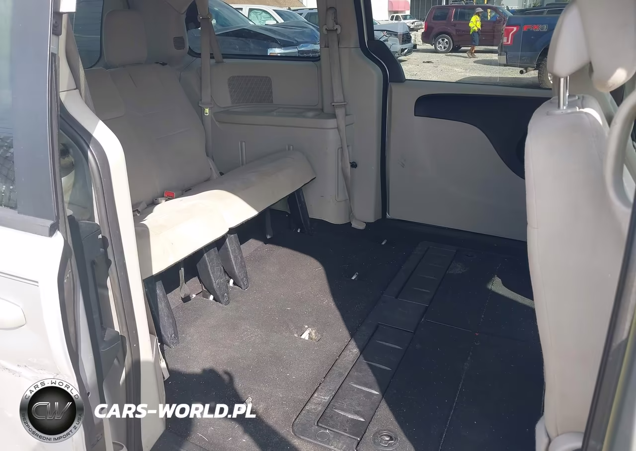 2012 Dodge Grand Caravan Sxt VIN:2C4RDGCG5CR153870 - 8