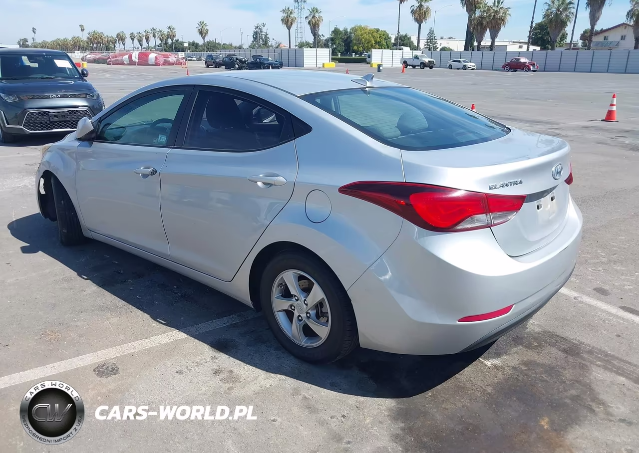 2014 Hyundai Elantra Se VIN:5NPDH4AE2EH515846 - 3