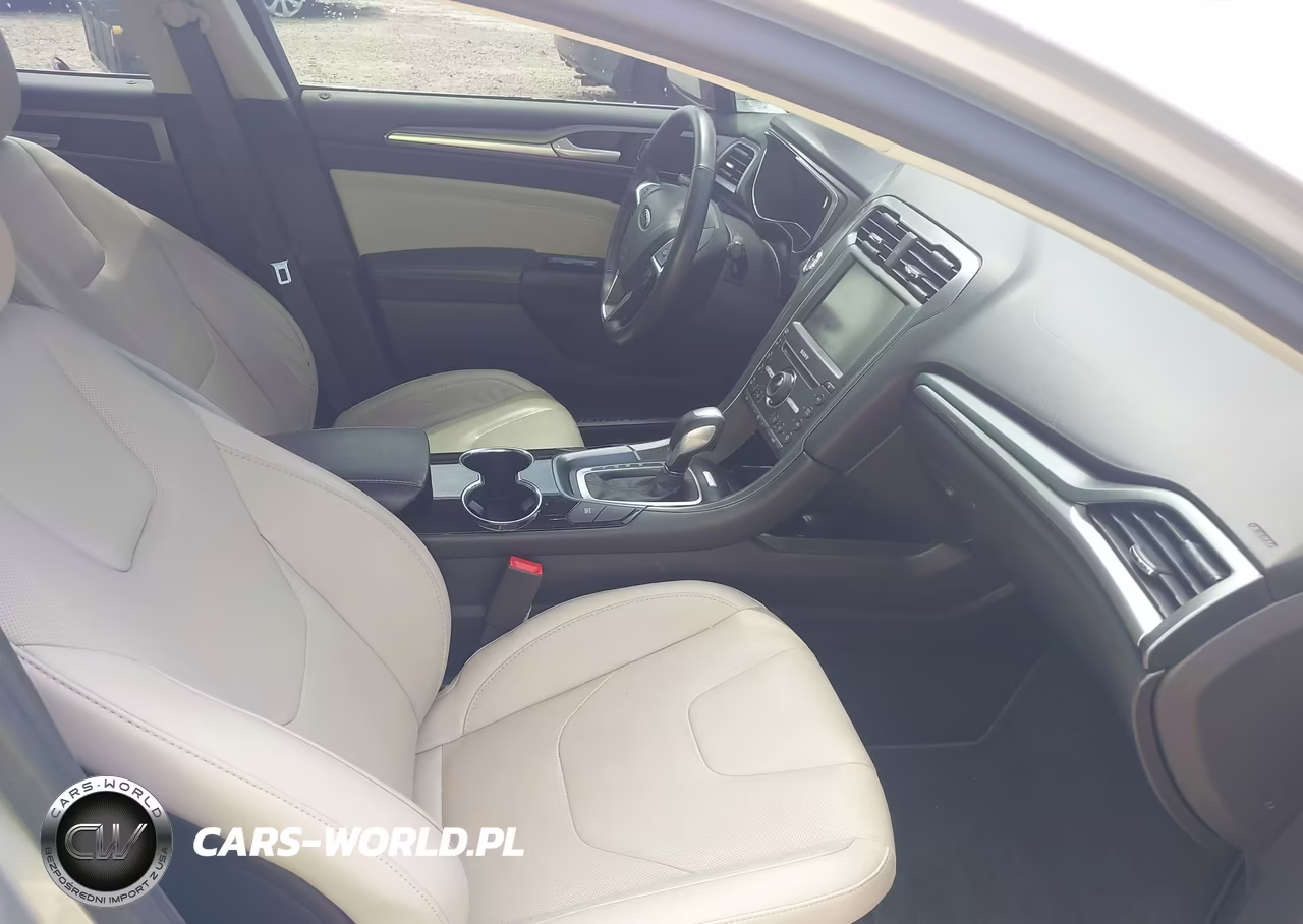 2016 Ford Fusion Hybrid Titanium VIN:3FA6P0RUXGR296785 - 5