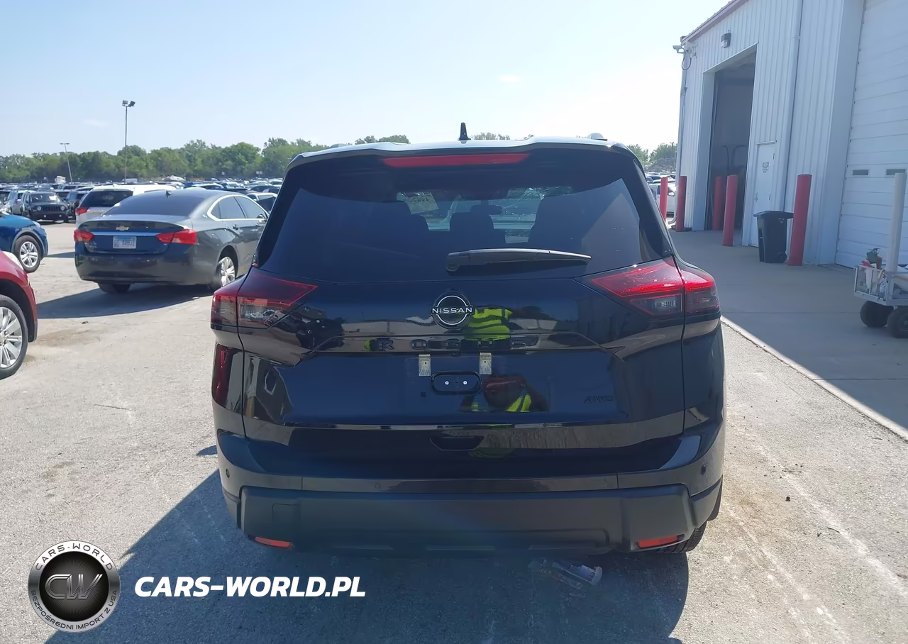 2026 Nissan Rogue Dark Armor VIN:5N1BT3BBXTC748012 - 17