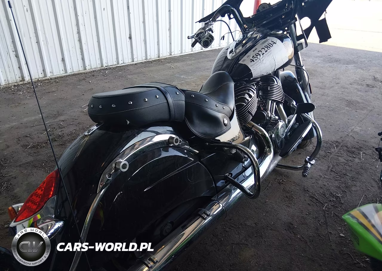 2015 Indian Motorcycle Co. Chieftain VIN:56KTCAAA7F3324517 - 12