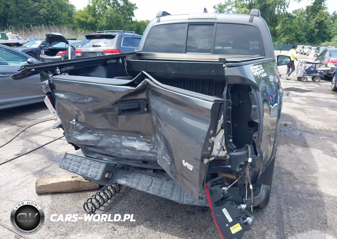 2017 Toyota Tacoma Sr5 V6 VIN:3TMCZ5AN2HM078637 - 18