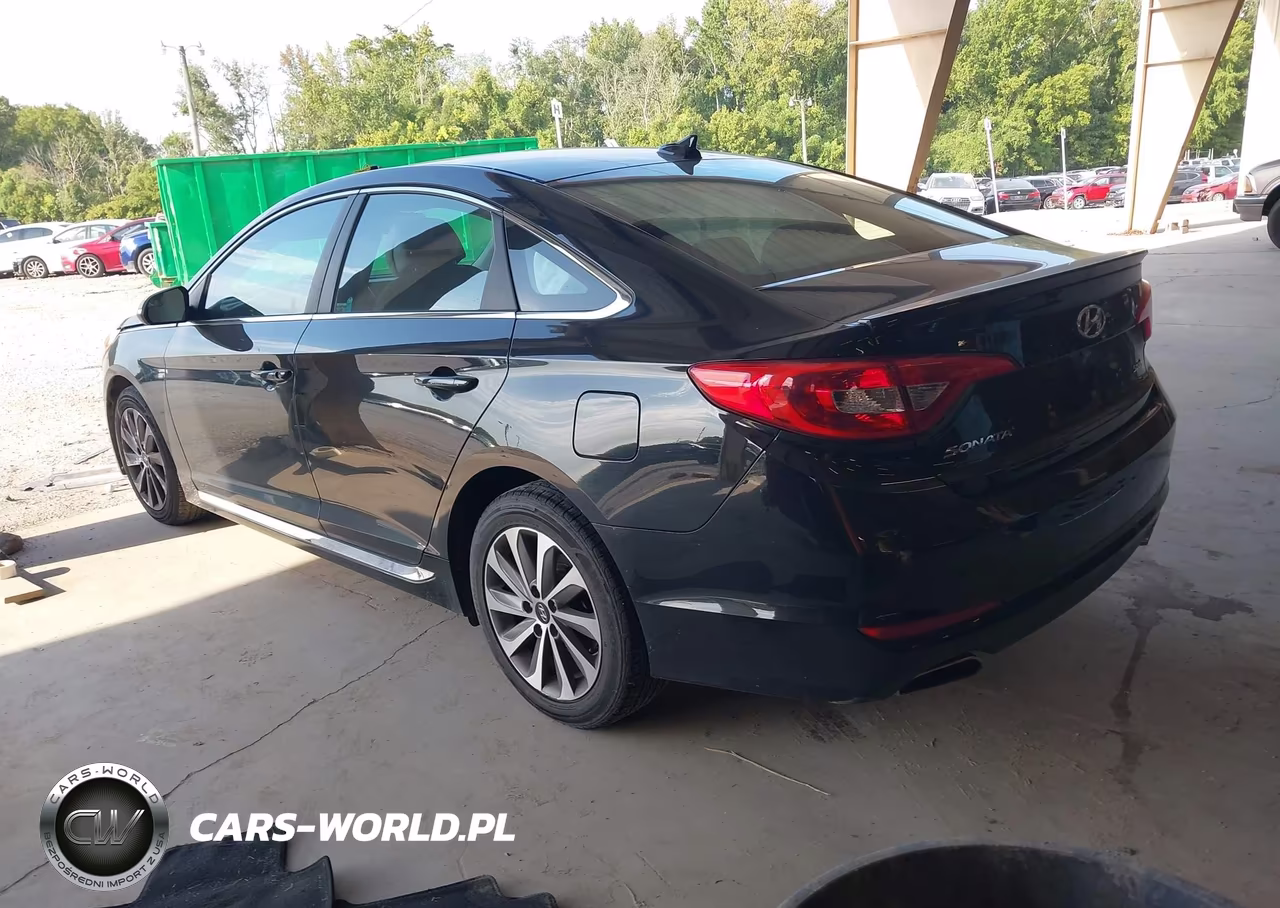 2015 Hyundai Sonata Sport VIN:5NPE34AF7FH027151 - 3