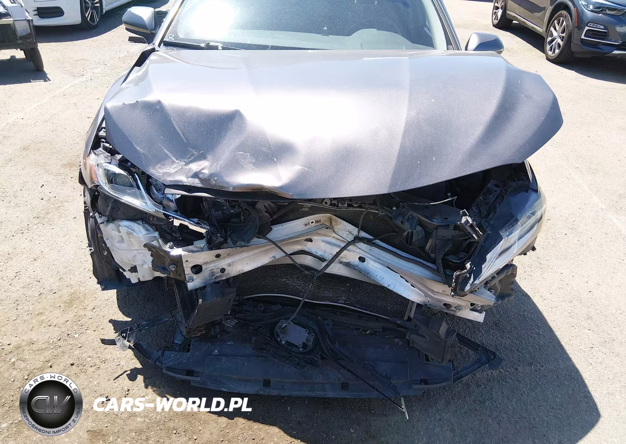 2019 Toyota Camry Le VIN:4T1B11HKXKU773633 - 12