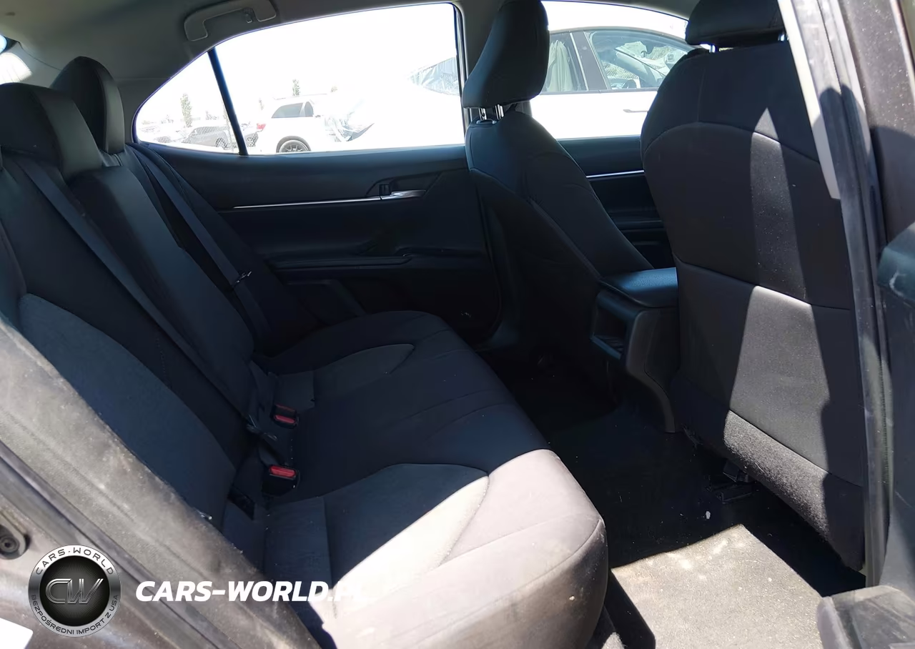 2019 Toyota Camry Le VIN:4T1B11HKXKU773633 - 8
