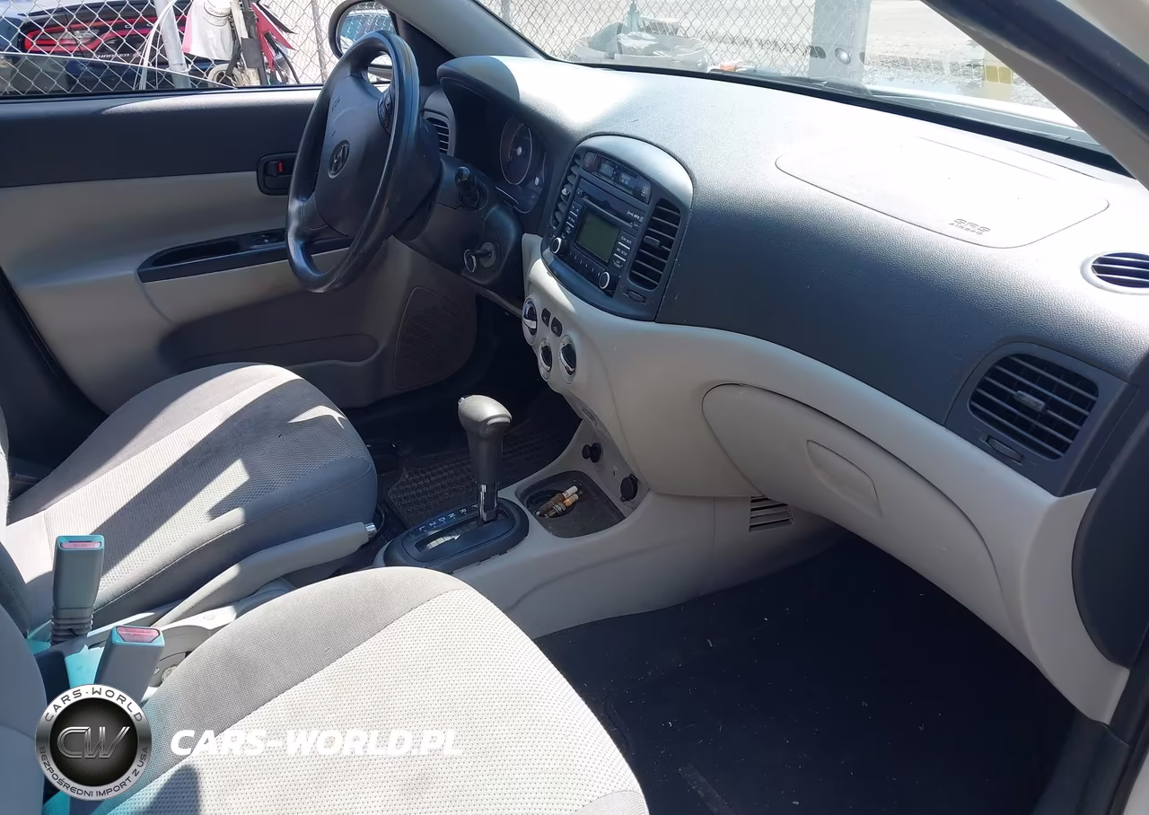 2009 Hyundai Accent Gls VIN:KMHCN46C59U331875 - 5