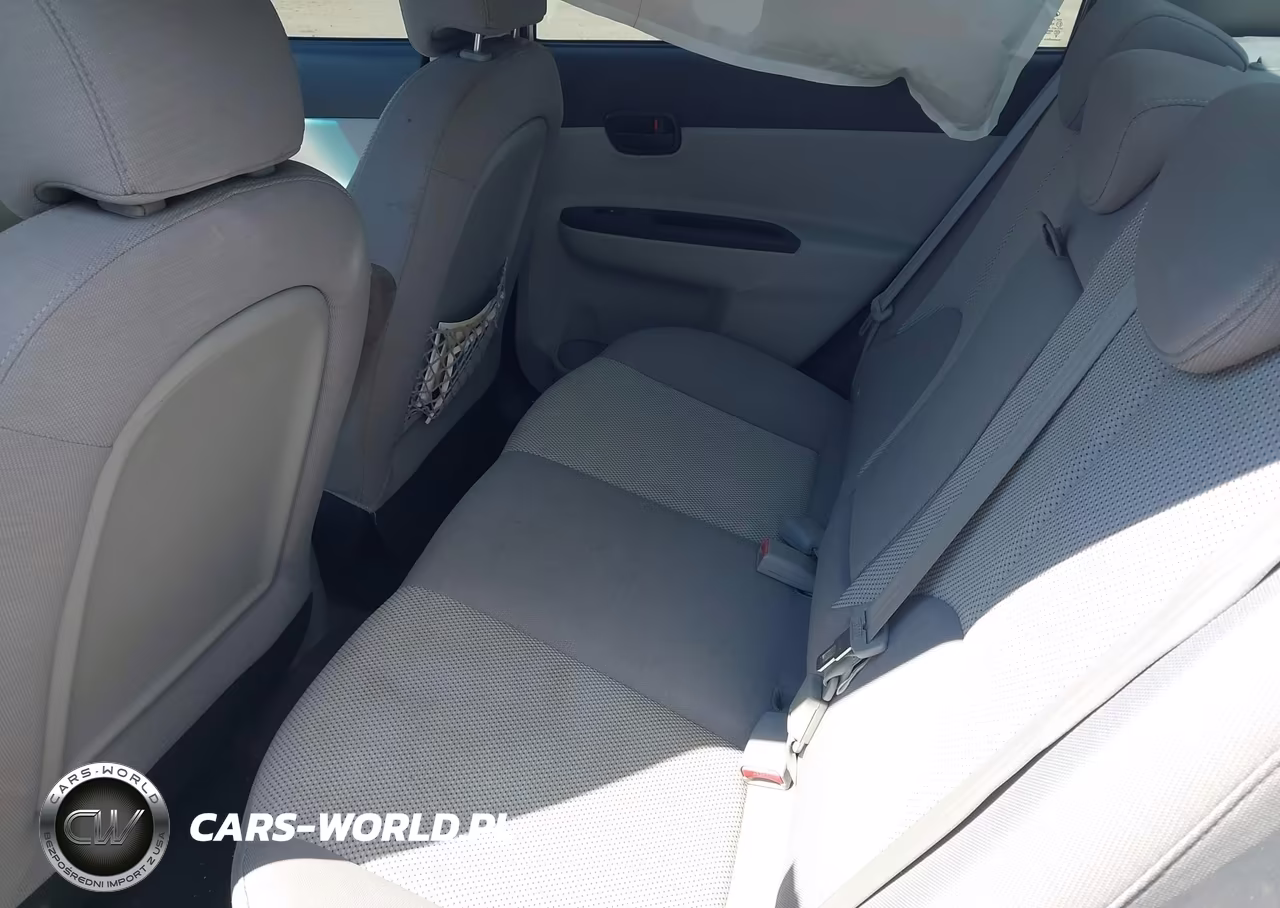 2009 Hyundai Accent Gls VIN:KMHCN46C59U331875 - 8