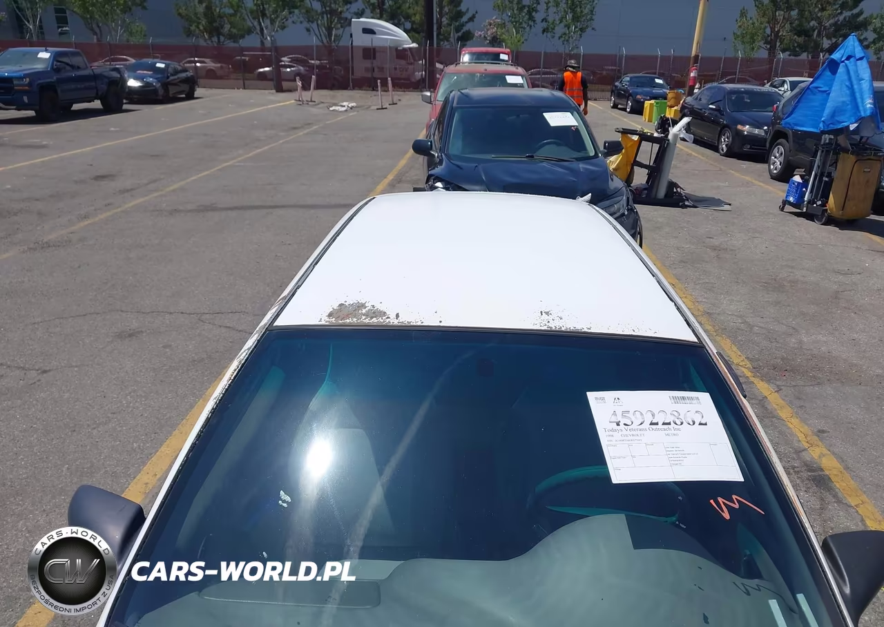 1998 Chevrolet Metro VIN:2C1MR2266W6734451 - 12
