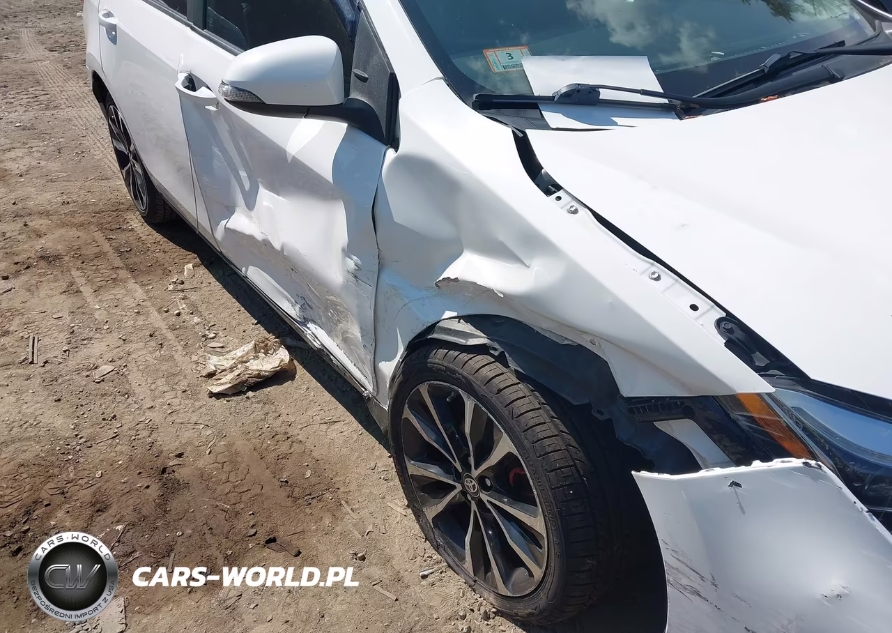 2018 Toyota Corolla Se VIN:2T1BURHE8JC009229 - 17
