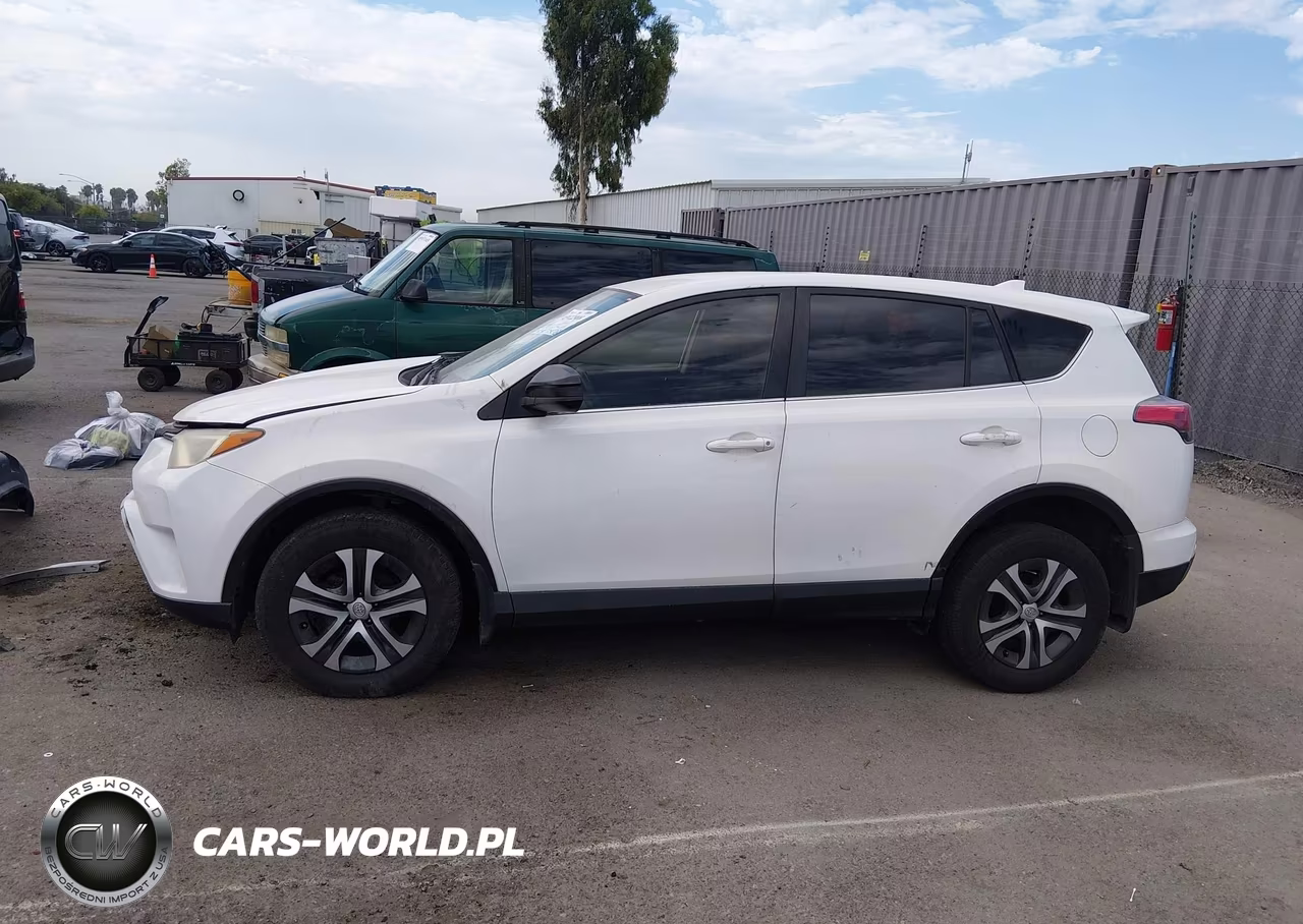 2018 Toyota Rav4 Le VIN:JTMZFREV4JJ730116 - 17
