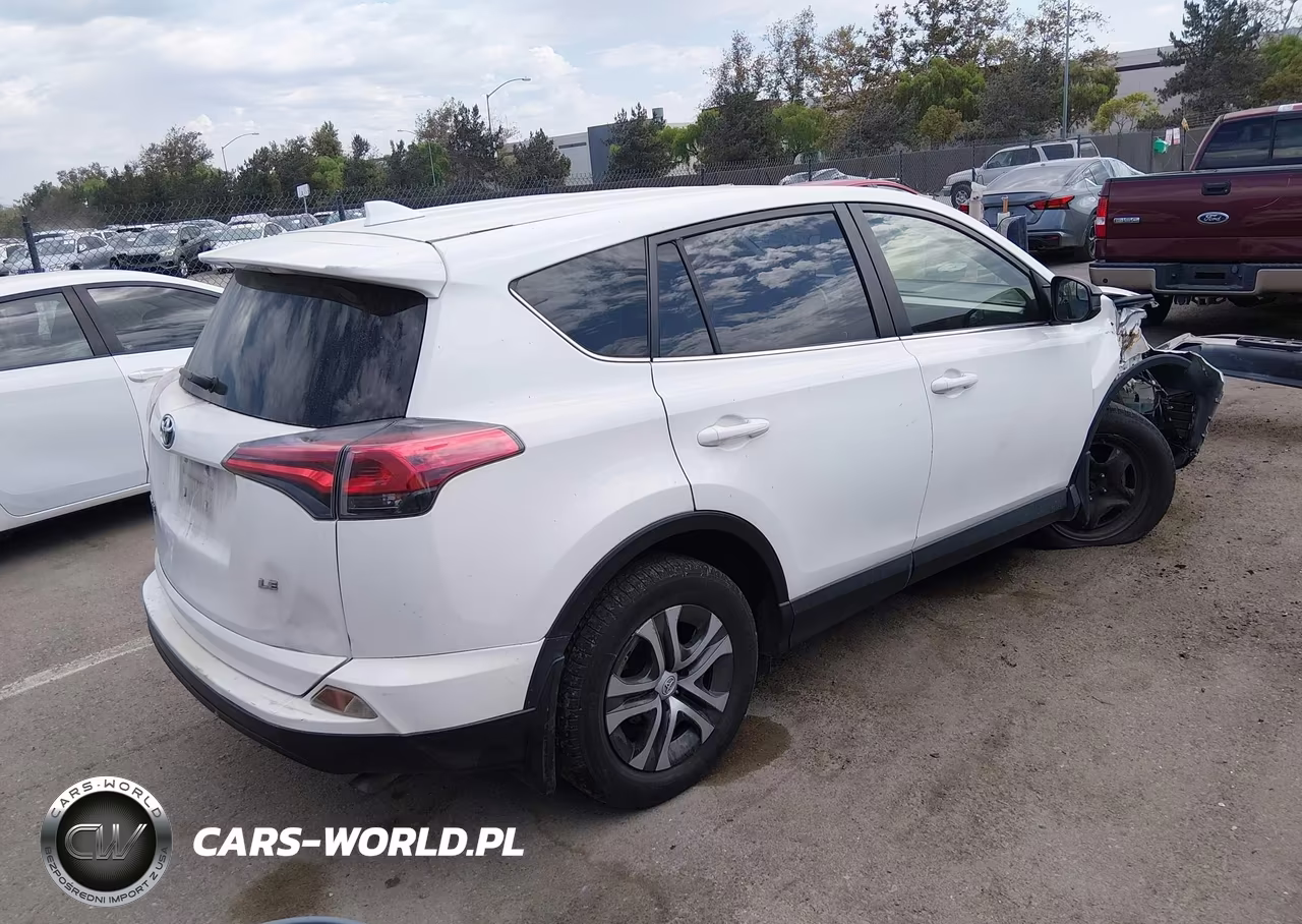 2018 Toyota Rav4 Le VIN:JTMZFREV4JJ730116 - 4