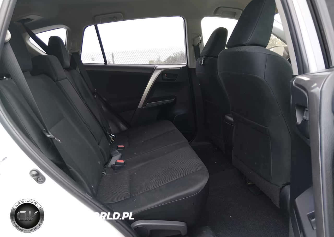 2018 Toyota Rav4 Le VIN:JTMZFREV4JJ730116 - 8