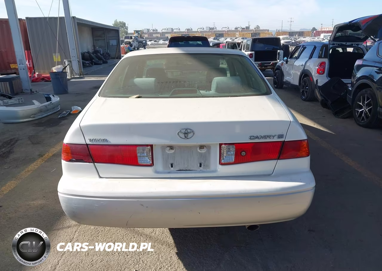 2001 Toyota Camry Le VIN:JT2BG22K210581784 - 17