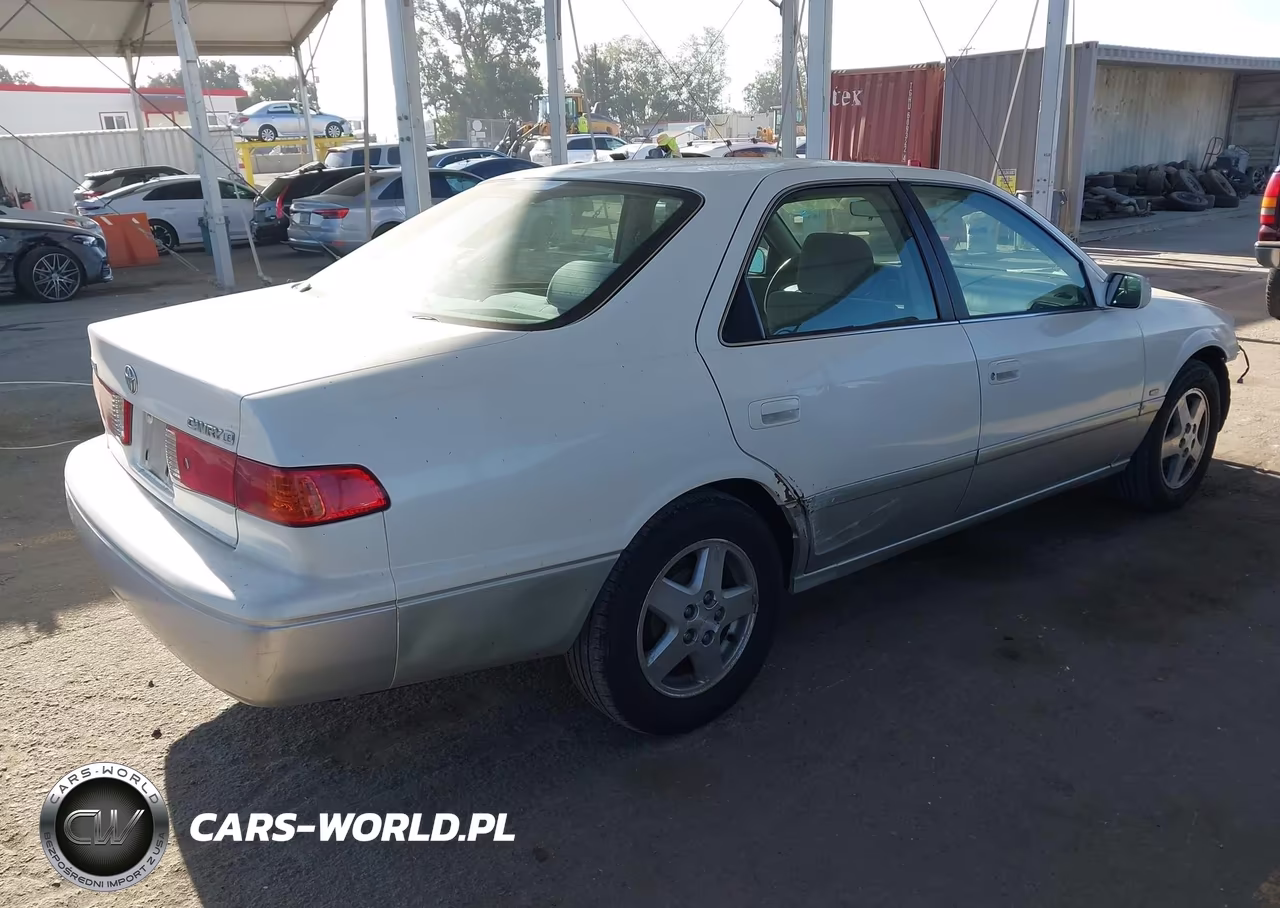 2001 Toyota Camry Le VIN:JT2BG22K210581784 - 4