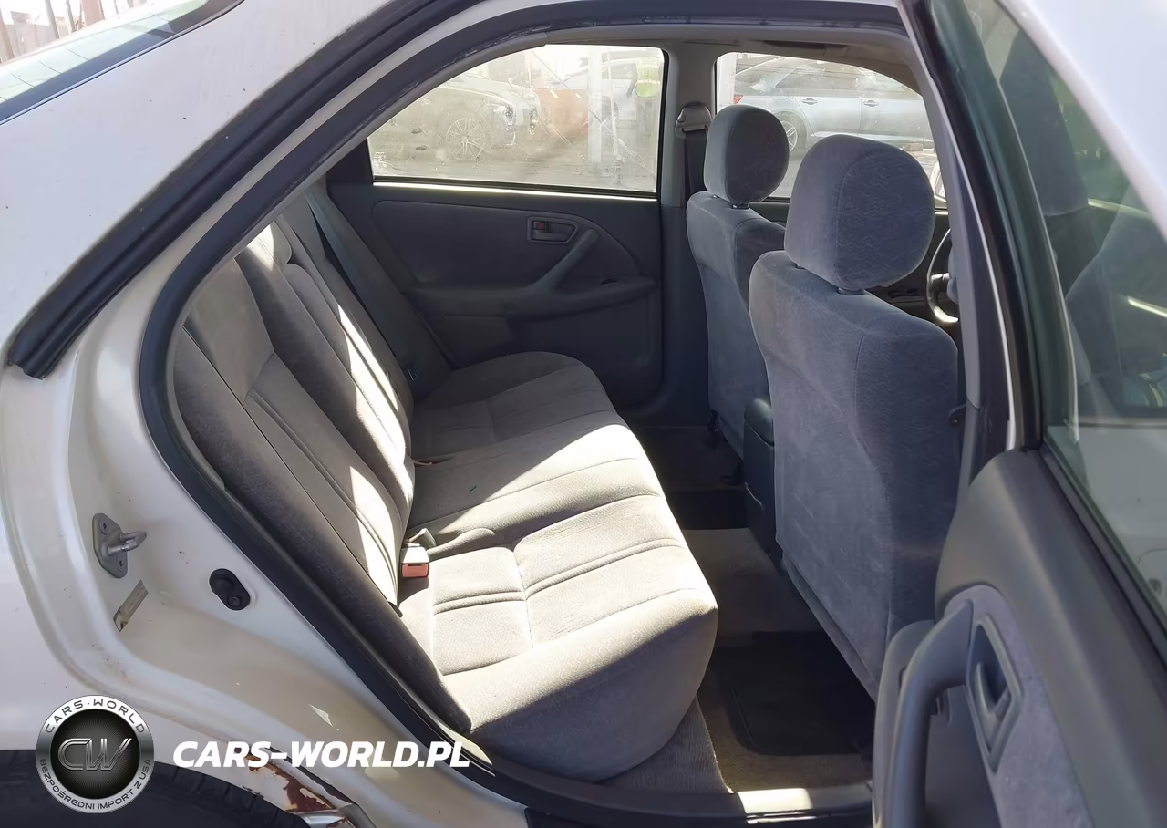 2001 Toyota Camry Le VIN:JT2BG22K210581784 - 8