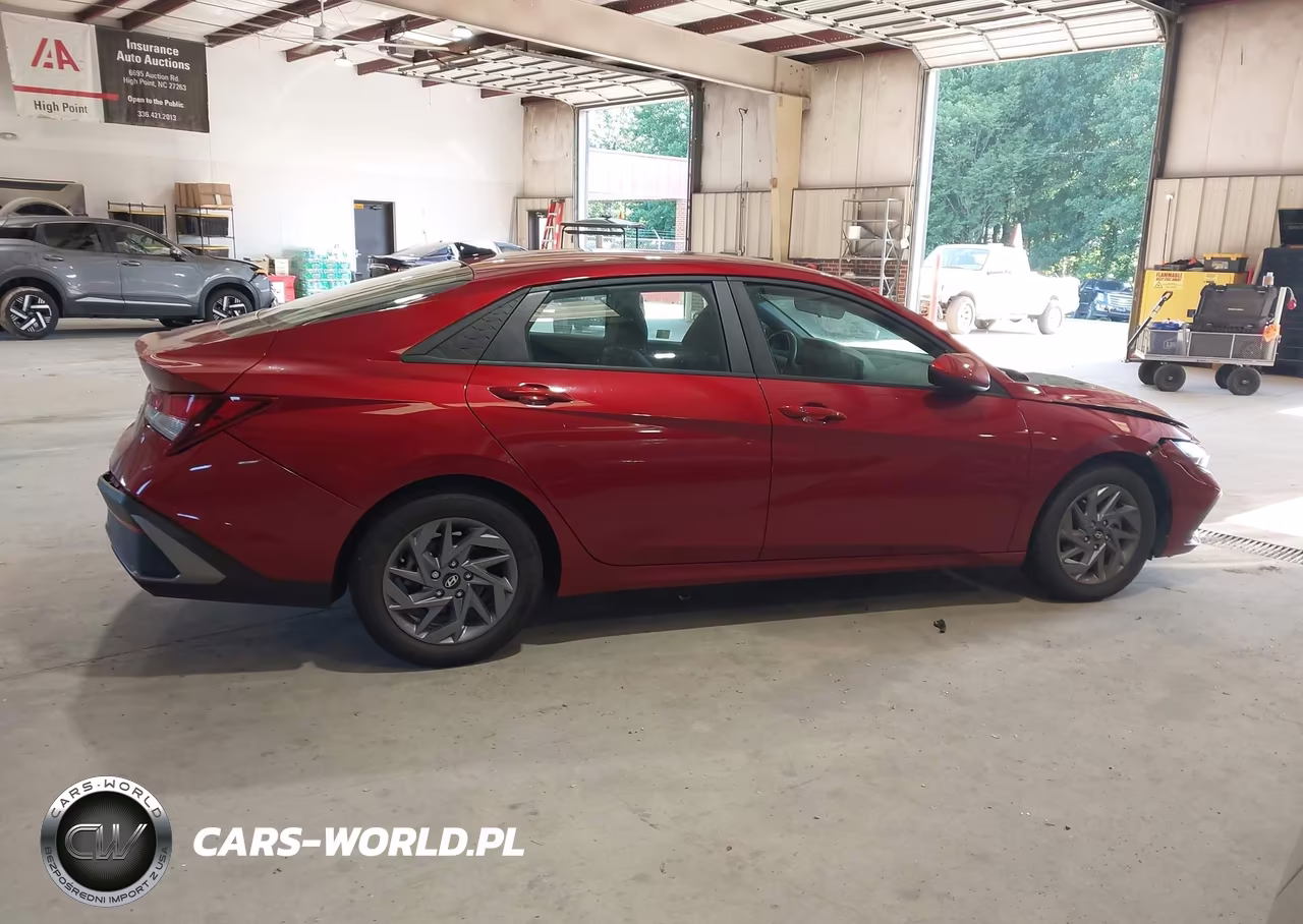 2024 Hyundai Elantra Sel VIN:KMHLM4DG8RU643407 - 13