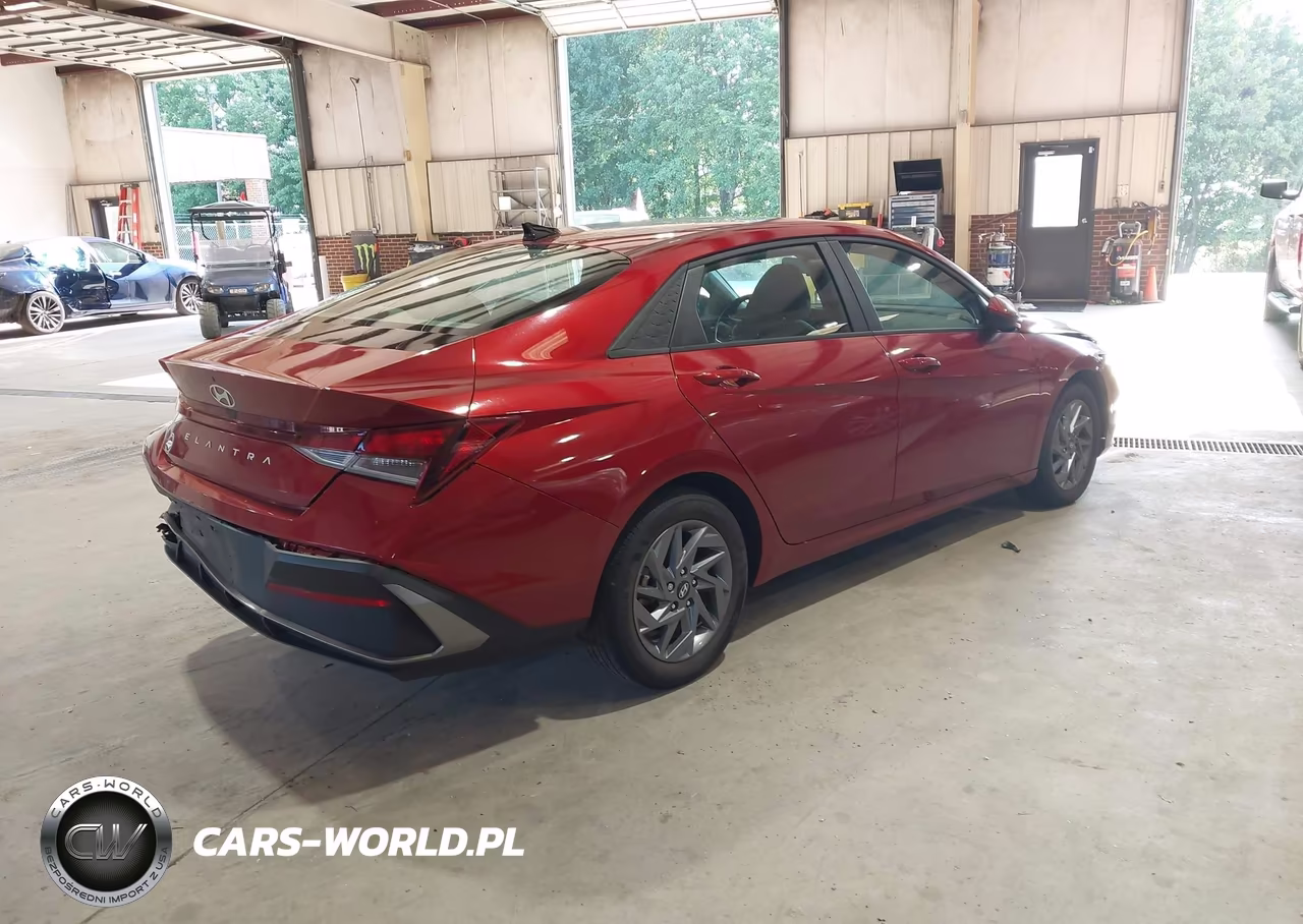 2024 Hyundai Elantra Sel VIN:KMHLM4DG8RU643407 - 4