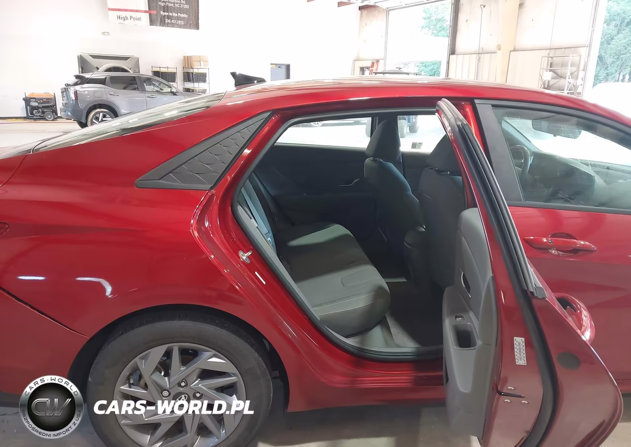 2024 Hyundai Elantra Sel VIN:KMHLM4DG8RU643407 - 8
