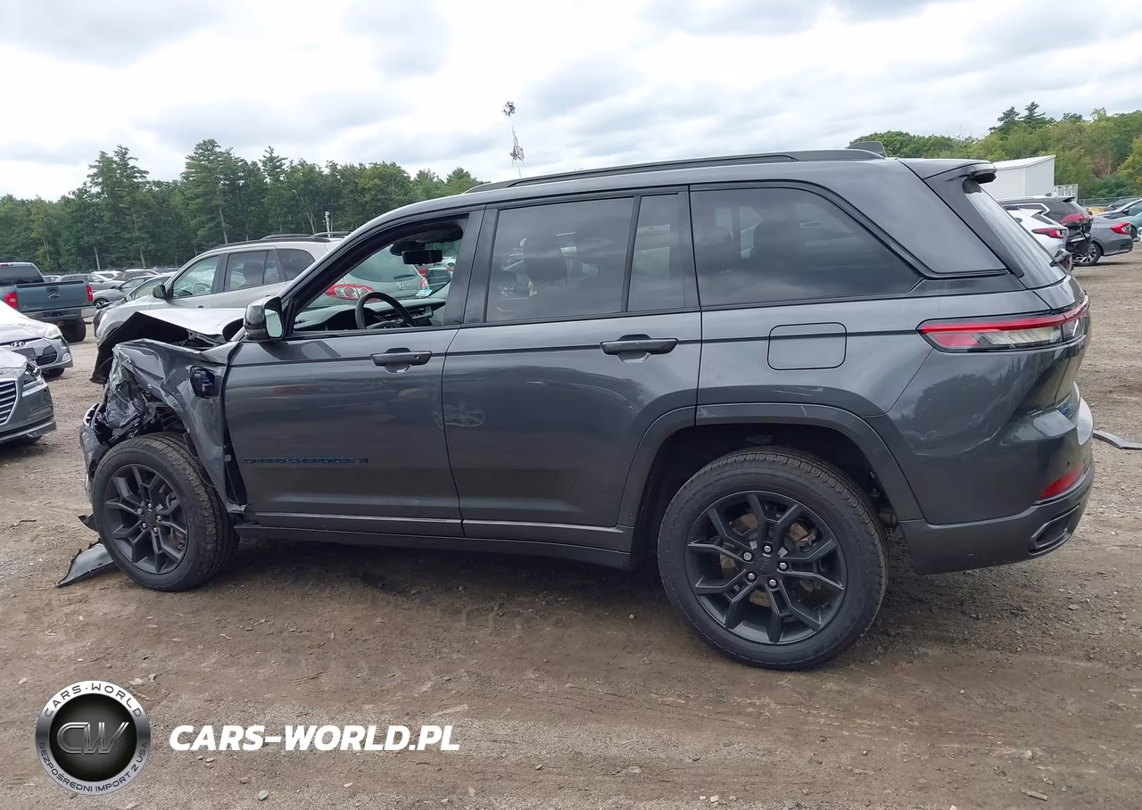 2023 Jeep Grand Cherokee 4Xe 30Th Anniversary VIN:1C4RJYB64P8904319 - 15