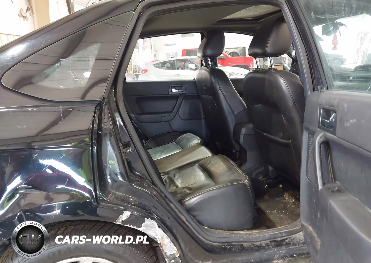 2010 Ford Focus Sel VIN:1FAHP3HN9AW122845 - 8