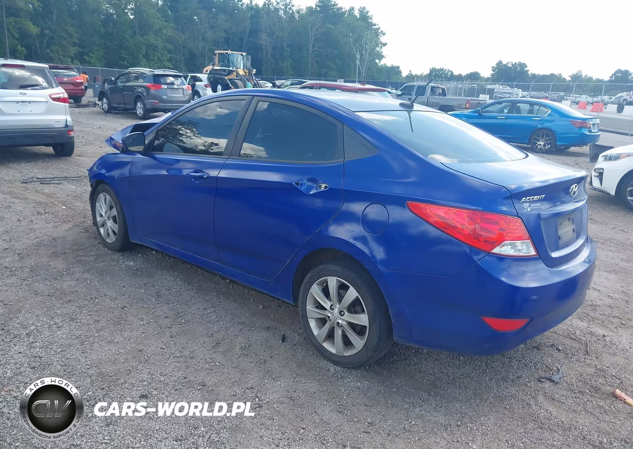2014 Hyundai Accent Gls VIN:KMHCU4AE4EU620459 - 3