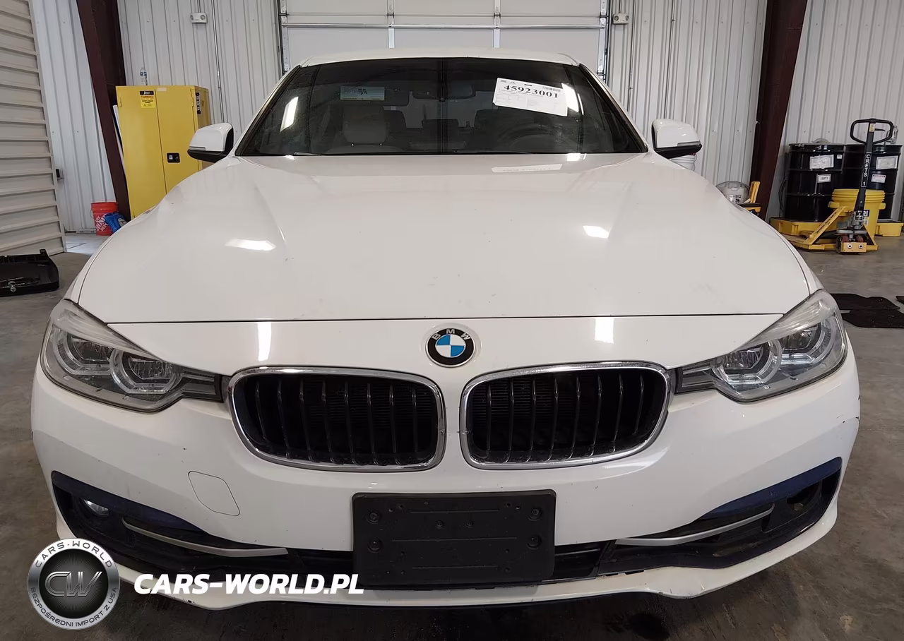 2018 BMW 330I xDrive VIN:WBA8D9G54JNU70028 - 11