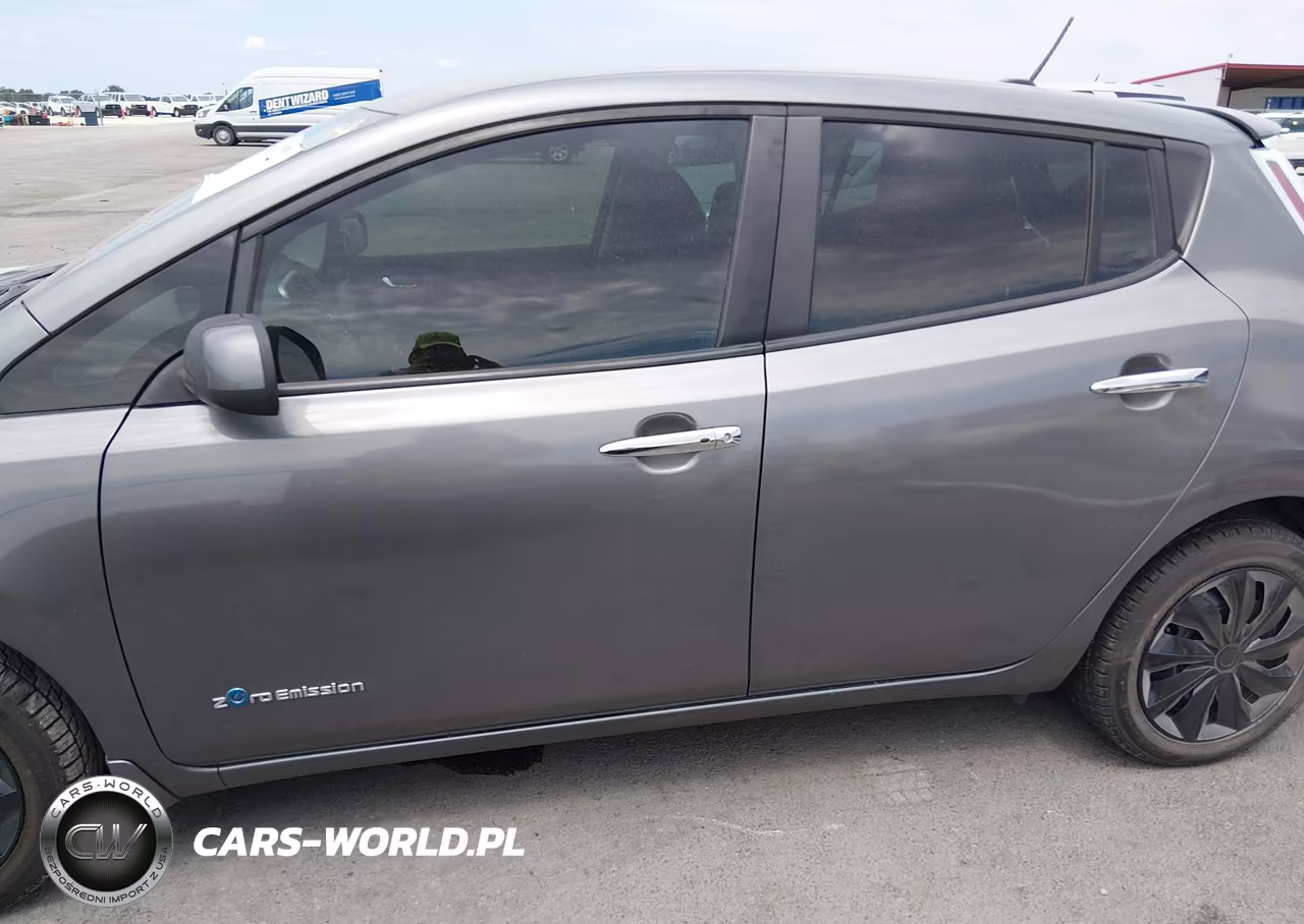 2017 Nissan Leaf S VIN:1N4BZ0CP1HC300699 - 14