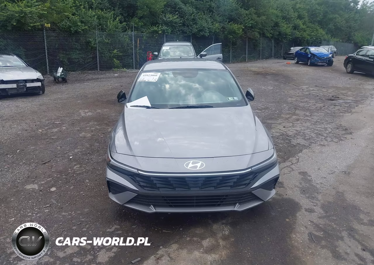 2025 Hyundai Elantra Sel Sport VIN:KMHLM4DG2SU083163 - 12