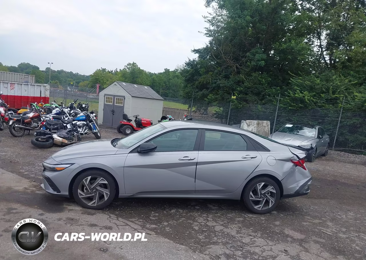 2025 Hyundai Elantra Sel Sport VIN:KMHLM4DG2SU083163 - 14