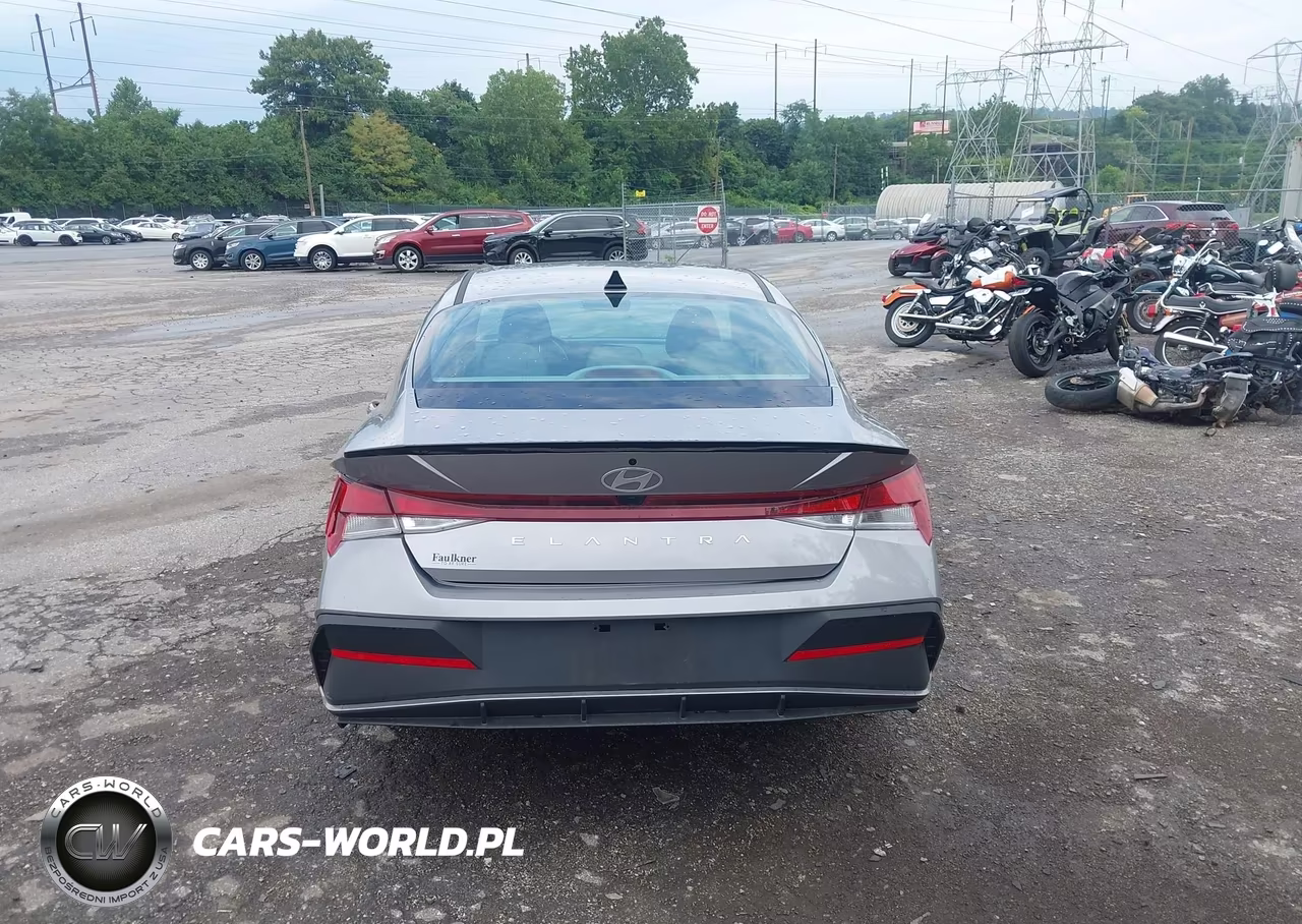 2025 Hyundai Elantra Sel Sport VIN:KMHLM4DG2SU083163 - 16