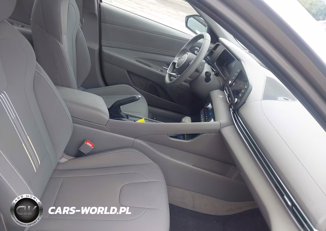 2025 Hyundai Elantra Sel Sport VIN:KMHLM4DG2SU083163 - 5