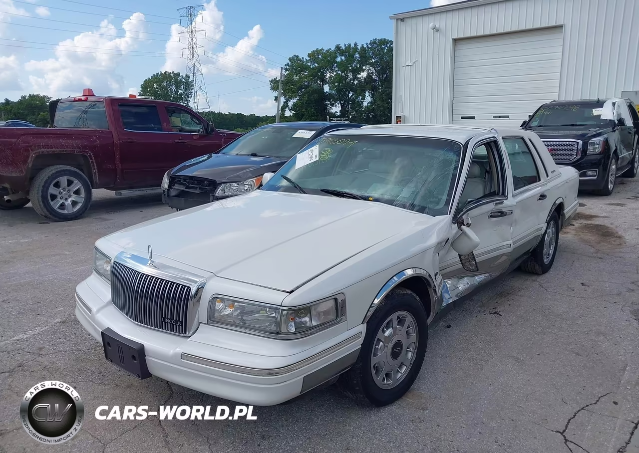 1997 Lincoln Town Car Signature VIN:1LNLM82W9VY642464 - 6