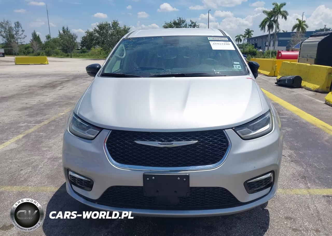 2024 Chrysler Pacifica Touring L VIN:2C4RC1BG9RR195520 - 12