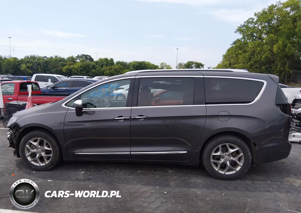 2017 Chrysler Pacifica Limited VIN:2C4RC1GG1HR528543 - 15
