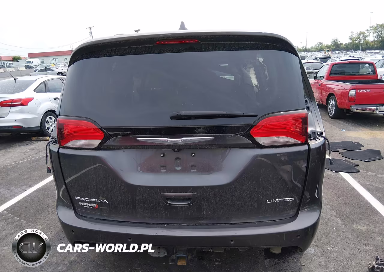2017 Chrysler Pacifica Limited VIN:2C4RC1GG1HR528543 - 17