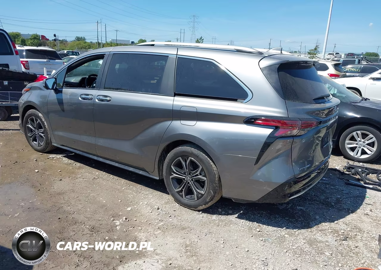 2026 Toyota Sienna Platinum VIN:5TDESKFC5TS266967 - 3