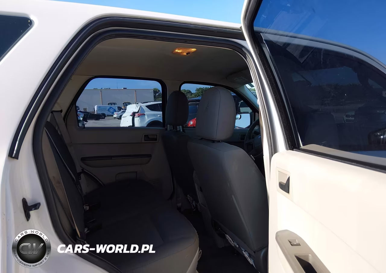 2012 Ford Escape Xls VIN:1FMCU0C73CKB27095 - 8