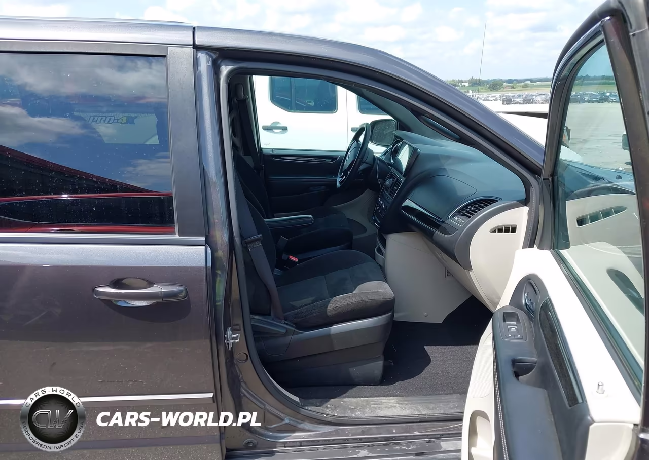 2016 Dodge Grand Caravan Se Plus VIN:2C4RDGBG2GR363673 - 5