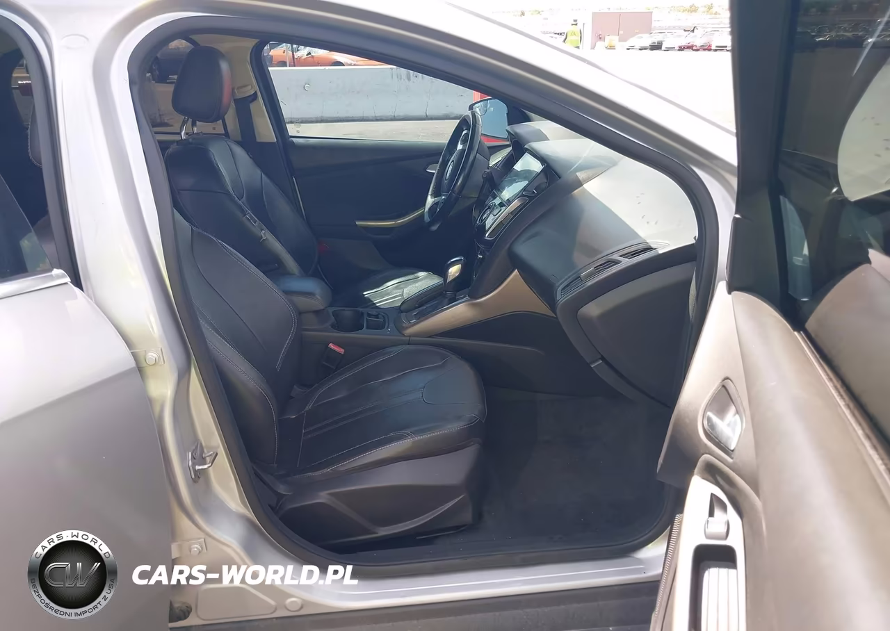 2012 Ford Focus Sel VIN:1FAHP3M26CL210865 - 5
