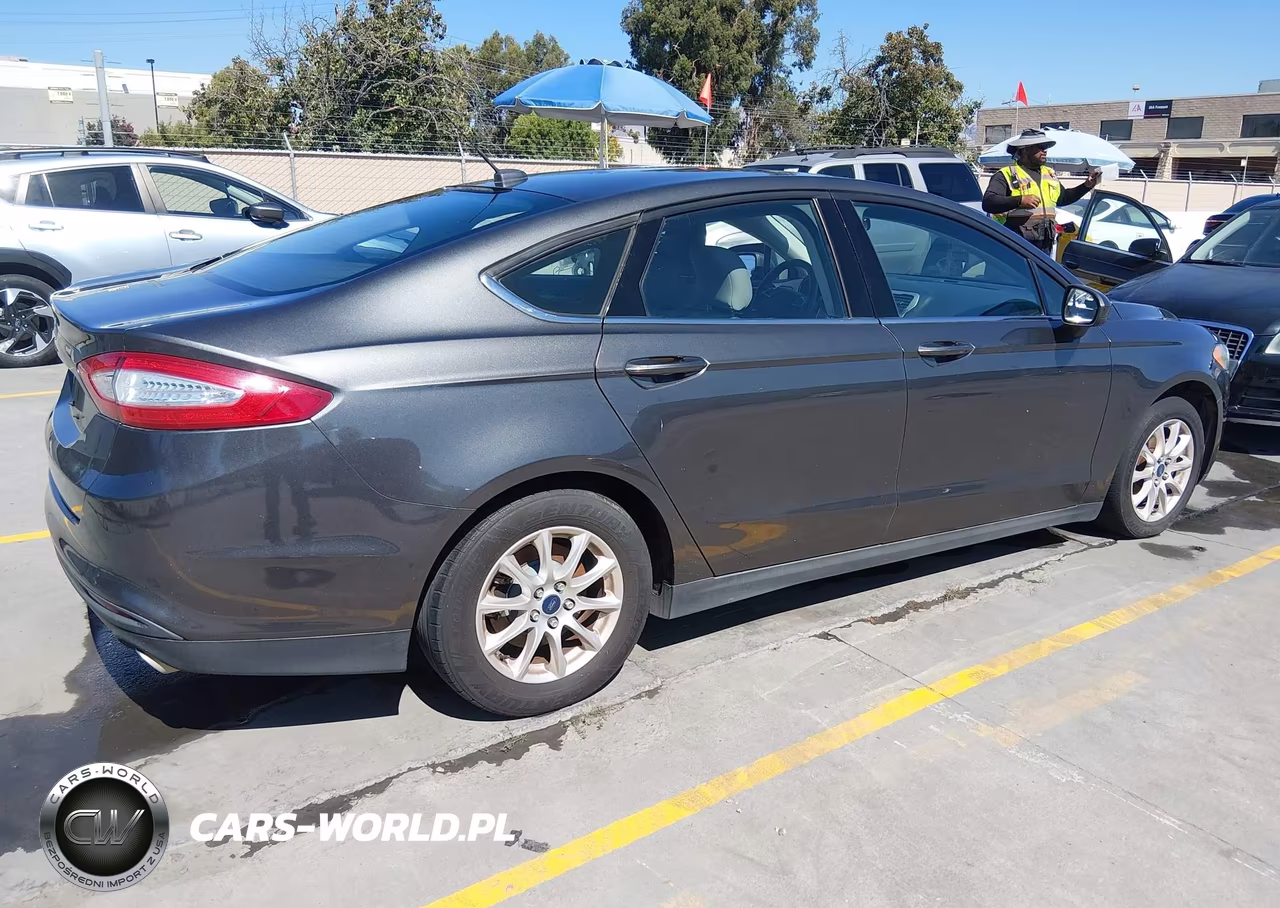 2016 Ford Fusion S VIN:3FA6P0G77GR157629 - 4