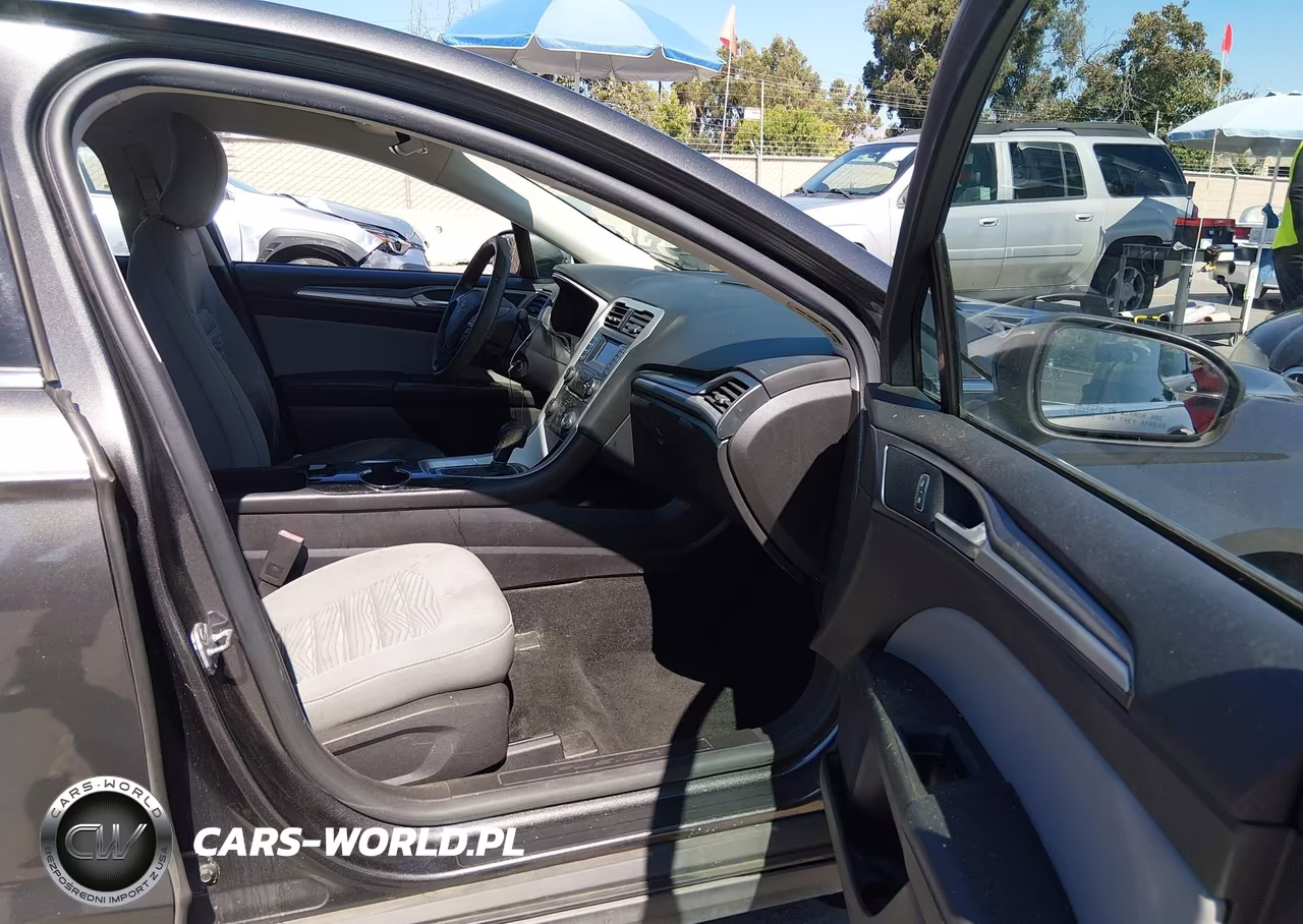 2016 Ford Fusion S VIN:3FA6P0G77GR157629 - 5
