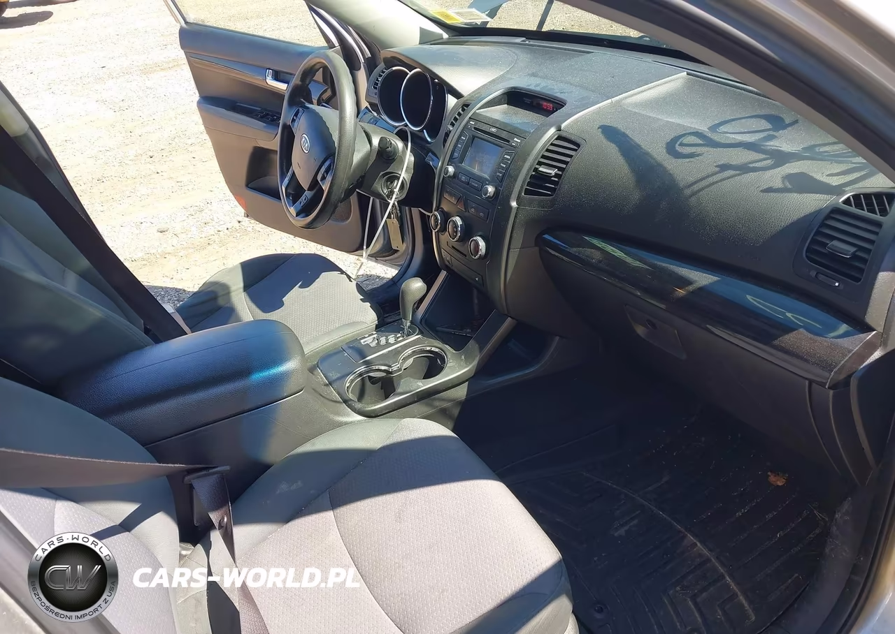 2013 Kia Sorento Lx VIN:5XYKT3A65DG383874 - 5