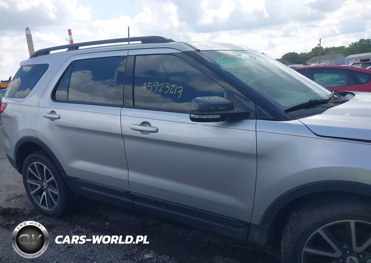 2015 Ford Explorer Xlt VIN:1FM5K8D8XFGC48301 - 12