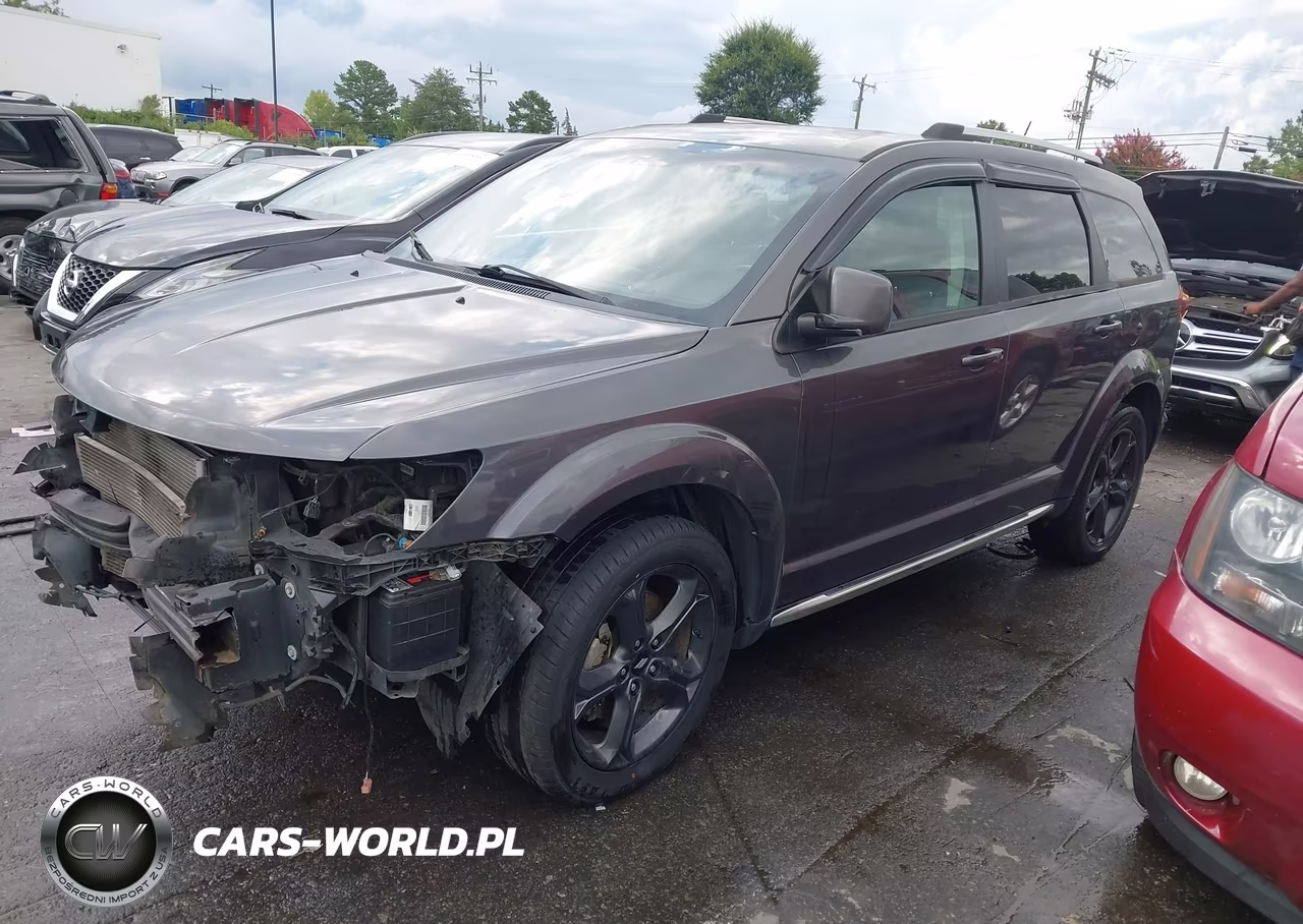 2018 Dodge Journey Crossroad VIN:3C4PDCGB9JT275527 - 2