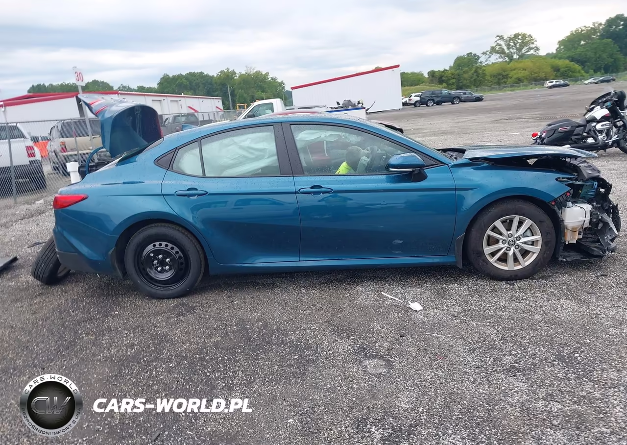 2026 Toyota Camry Le VIN:4T1DAACK6TU274183 - 12