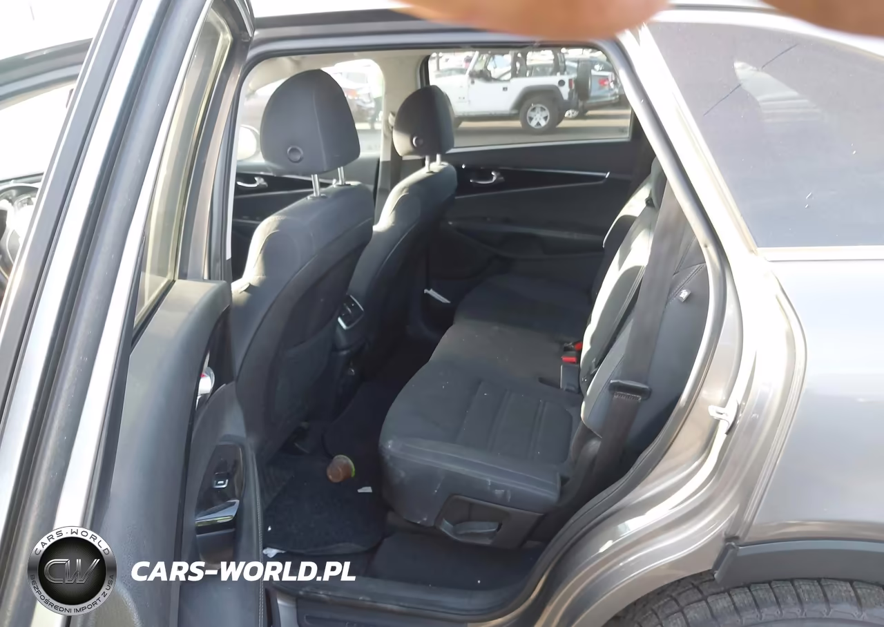 2019 Kia Sorento 2.4L Lx VIN:5XYPG4A32KG532339 - 8