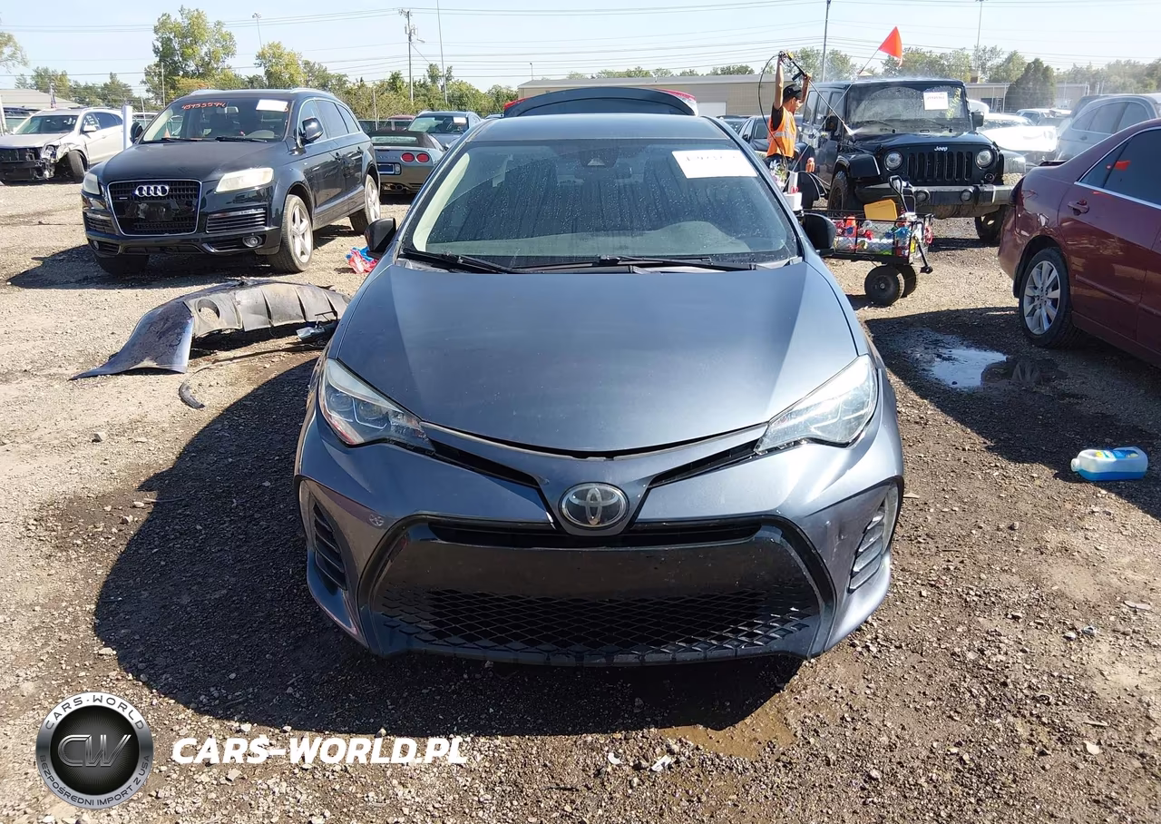 2018 Toyota Corolla Se VIN:5YFBURHE1JP799683 - 13