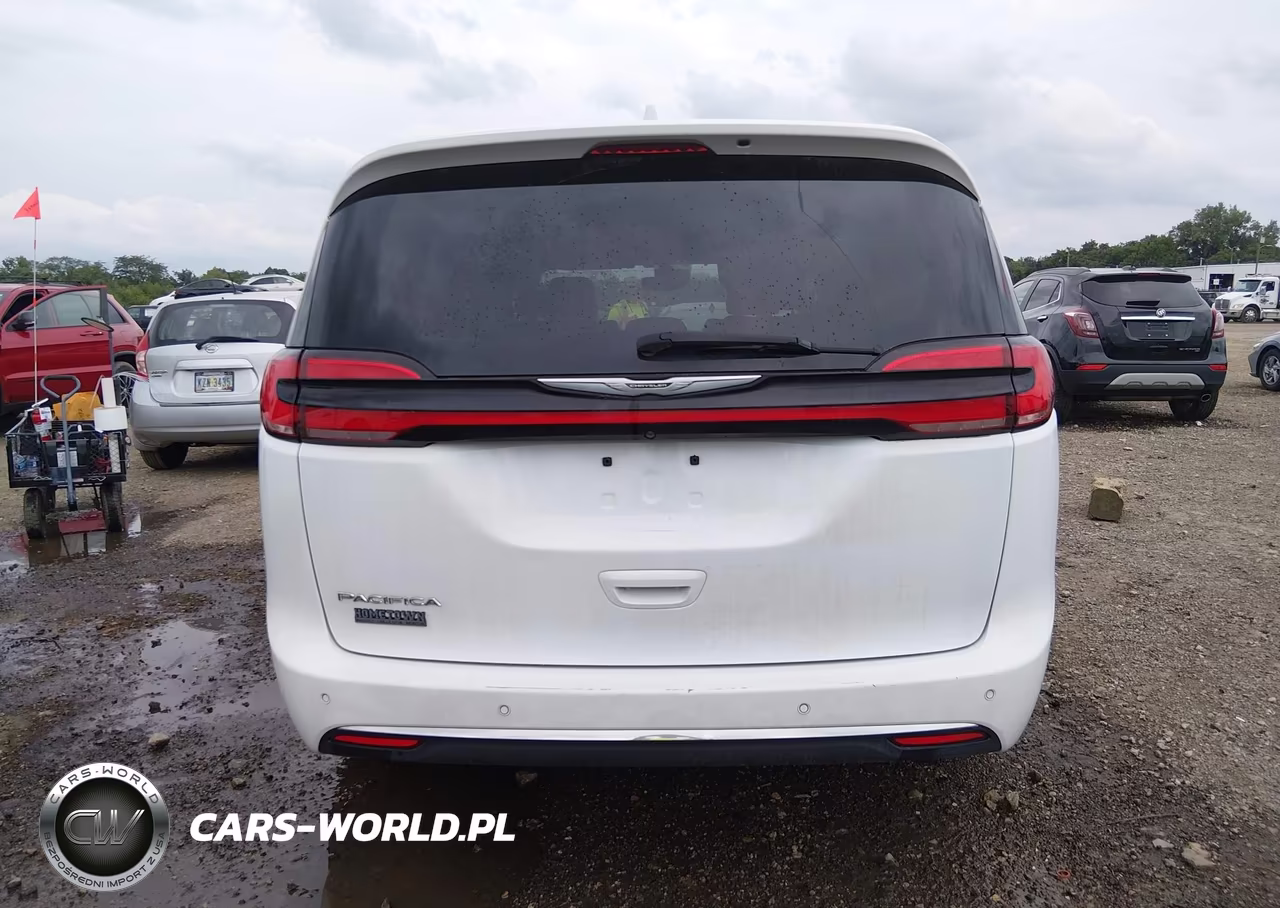 2021 Chrysler Pacifica Touring L VIN:2C4RC1BG5MR520205 - 16